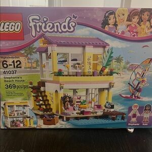 LEGO Friends Beachside Villa Set - Purple and Yellow